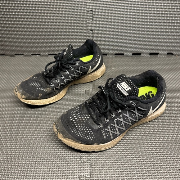 Nike Zoom Pegasus 32 Sneakers - Picture 2 of 8
